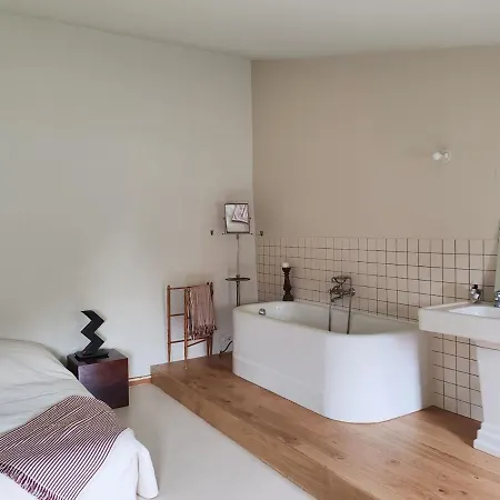 Charme Et Confort - Maison Renovee Avec Piscine - * Condillac